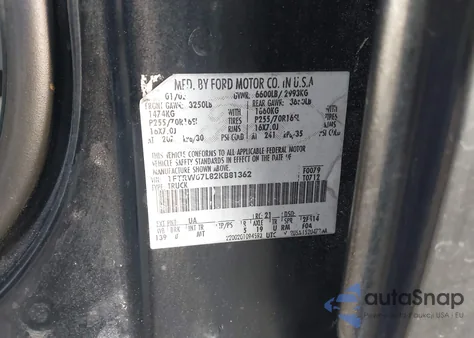 2002 Ford F-150 Lariat/Xlt z USA, uszkodzony, nr VIN 1FTRW07L82KB81362